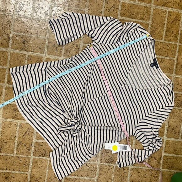 NWT Tribal Striped Front Knot Top - Picture 9 of 9